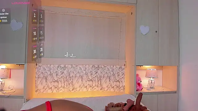 BeverlySteel online show from 12-16-25, 07:52