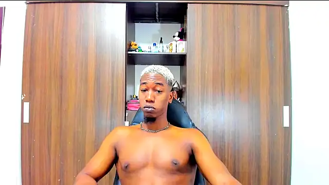 Dreamastercum  online show from 11-29-25, 10:35