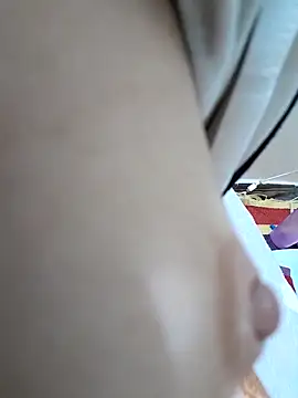 Snapshot of yakot7 chatting on 11-13-25, 12:09 yakot7 online show from 11-13-25, 12:09