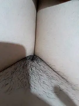 Snapshot of yakot7 chatting on 11-17-25, 11:21 yakot7 online show from 11-17-25, 11:21