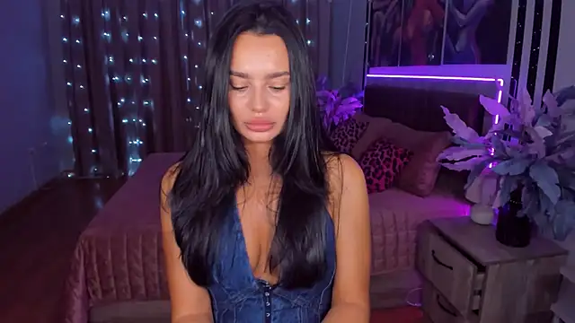 DanaSincere online show from 03-19-25, 04:03