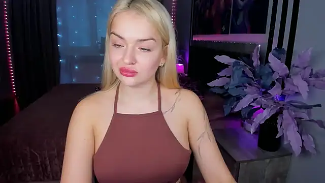 EvaGoddes online show from 03-04-26, 05:46