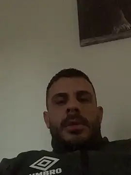 Snapshot of nole_jokker chatting on 11-04-25, 03:44 nole jokker online show from 11-04-25, 03:44