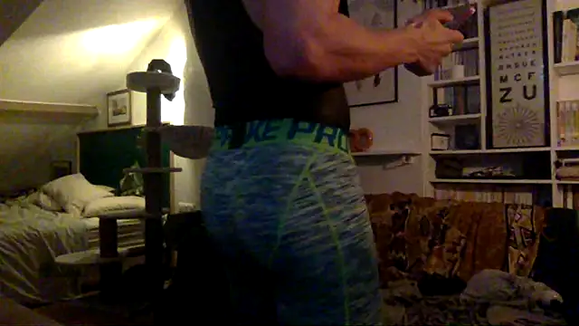 Snapshot of Bubba7519 chatting on 03-02-25, 03:13 Bubba7519 online show from 03-02-25, 03:13