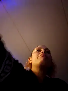 Snapshot of Chroniclilb chatting on 11-20-25, 10:04 Chroniclilb online show from 11-20-25, 10:04