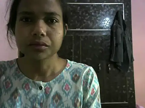 Snapshot of mayra89 chatting on 03-10-25, 10:24 mayra89 online show from 03-10-25, 10:24