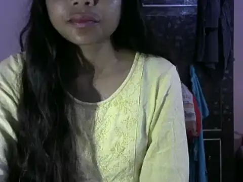 Snapshot of mayra89 chatting on 03-18-25, 03:53 mayra89 online show from 03-18-25, 03:53