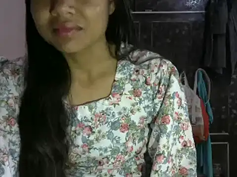 Snapshot of mayra89 chatting on 03-19-25, 02:24 mayra89 online show from 03-19-25, 02:24
