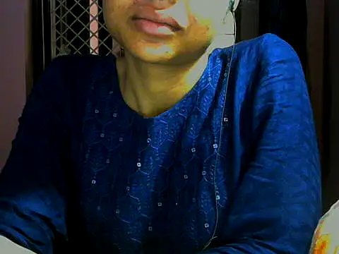 Snapshot of mayra89 chatting on 10-15-25, 01:28 mayra89 online show from 10-15-25, 01:28