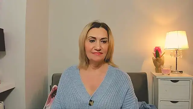 Snapshot of IsabellaSexyMilf chatting on 03-23-25, 06:26 IsabellaSexyMilf online show from 03-23-25, 06:26