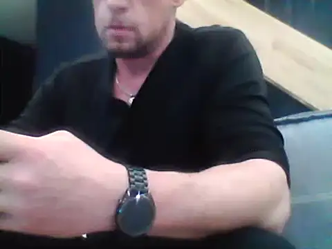 waldik083 online show from 03-01-25, 11:37