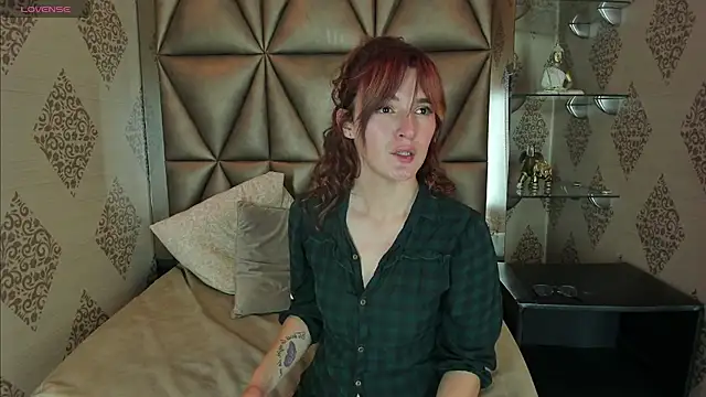 Snapshot of Kitty_Velvet_ chatting on 03-11-25, 06:30 Kitty Velvet online show from 03-11-25, 06:30