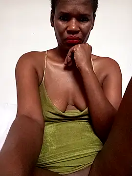 Missvixen81 online show from 10-11-25, 11:20