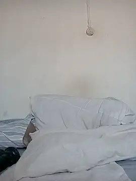 Missvixen81 online show from 10-17-25, 04:48