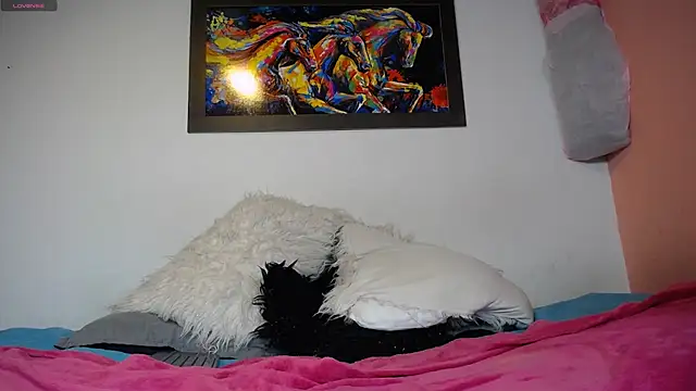 LorenaJoness online show from 03-17-25, 04:43