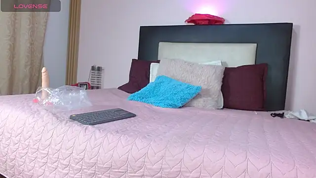 LorenaJoness online show from 11-16-25, 02:44