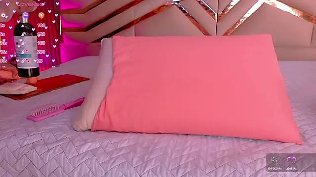 playfulcurvy online show from 10-03-25, 07:44