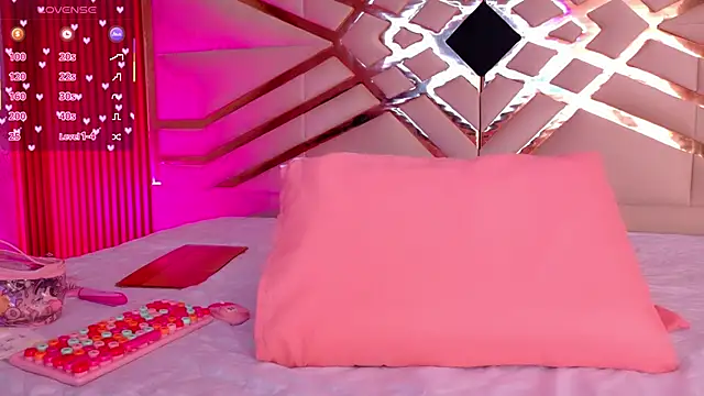 playfulcurvy online show from 10-07-25, 07:44