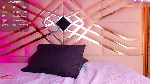 playfulcurvy online show from 10-12-25, 12:26