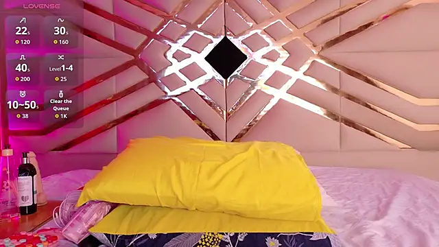 playfulcurvy online show from 11-13-25, 07:46