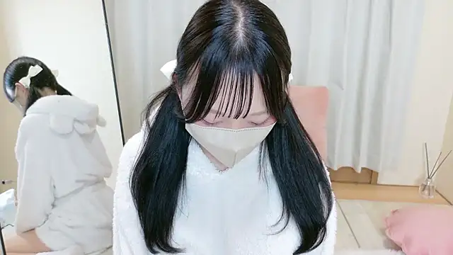 mami-pokoch online show from 11-13-25, 08:08