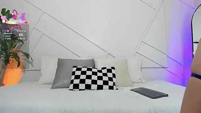 alanarouge online show from 10-10-25, 11:42