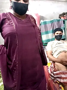 Pakhi Couple 69 online show from 10-10-25, 05:23