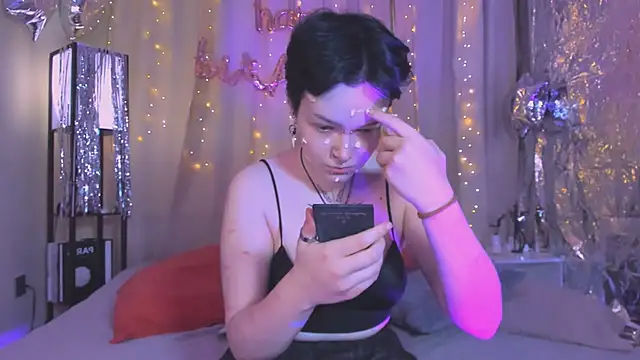 NicoleFlloret online show from 03-18-25, 05:31