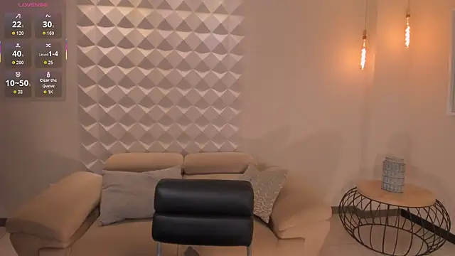 Snapshot of MaddisonCollins chatting on 10-10-25, 07:46 MaddisonCollins online show from 10-10-25, 07:46