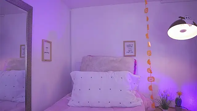 tommy blue online show from 10-22-25, 01:00