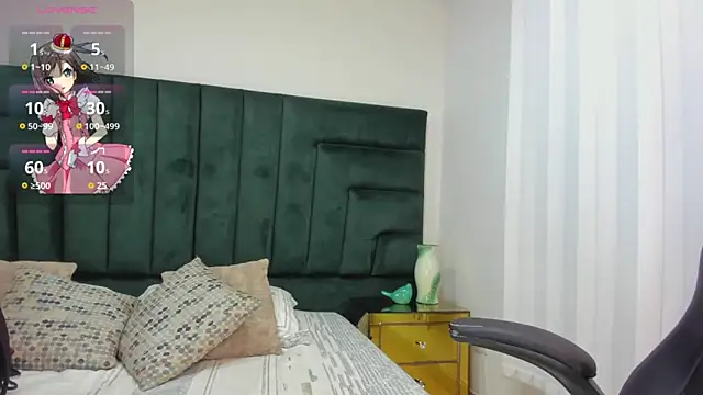 Snapshot of SaskiaGrendel chatting on 11-19-25, 12:10 SaskiaGrendel online show from 11-19-25, 12:10