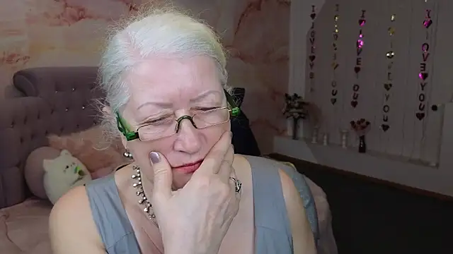 Maya Mayflower online show from 03-22-25, 12:25