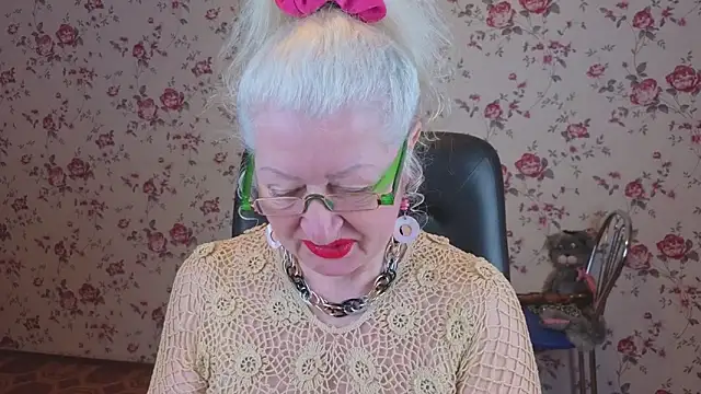 Maya Mayflower online show from 04-09-26, 03:06