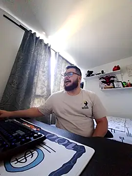 Edmund98 online show from 09-27-25, 06:02