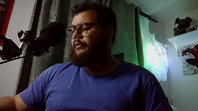 Snapshot of Edmund98 chatting on 12-19-25, 01:34 Edmund98 online show from 12-19-25, 01:34