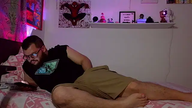 Snapshot of Edmund98 chatting on 02-13-26, 02:29 Edmund98 online show from 02-13-26, 02:29