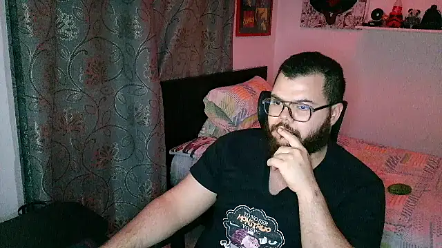 Snapshot of Edmund98 chatting on 02-18-26, 12:39 Edmund98 online show from 02-18-26, 12:39