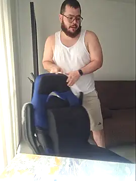 Snapshot of Edmund98 chatting on 02-20-26, 12:38 Edmund98 online show from 02-20-26, 12:38