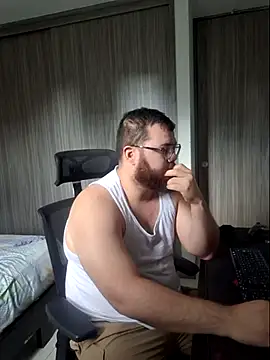 Snapshot of Edmund98 chatting on 02-23-26, 01:41 Edmund98 online show from 02-23-26, 01:41