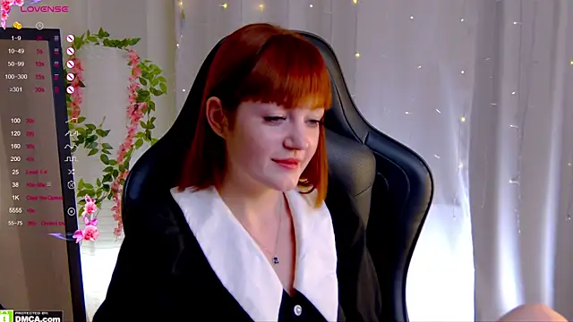 Ashley Nicks online show from 10-23-25, 03:28