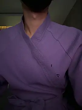 Snapshot of hello038038 chatting on 11-01-25, 12:29 hello038038 online show from 11-01-25, 12:29