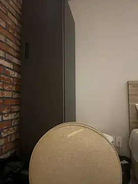 Snapshot of hello038038 chatting on 11-25-25, 02:39 hello038038 online show from 11-25-25, 02:39