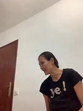 Snapshot of Anonim2026 chatting on 11-15-25, 12:19 Anonim2026 online show from 11-15-25, 12:19