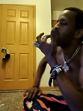 Snapshot of BadazzRXL chatting on 11-12-25, 04:40 BadazzRXL online show from 11-12-25, 04:40