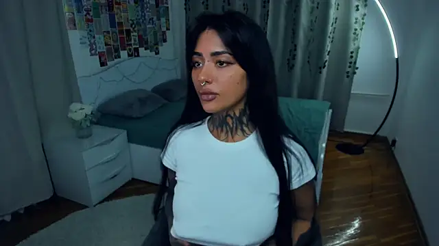 CharimgSabrina online show from 10-25-25, 06:32