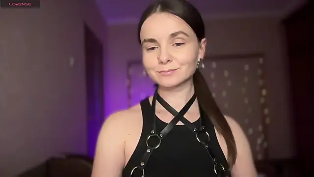 lanaloulou online show from 10-24-25, 10:06