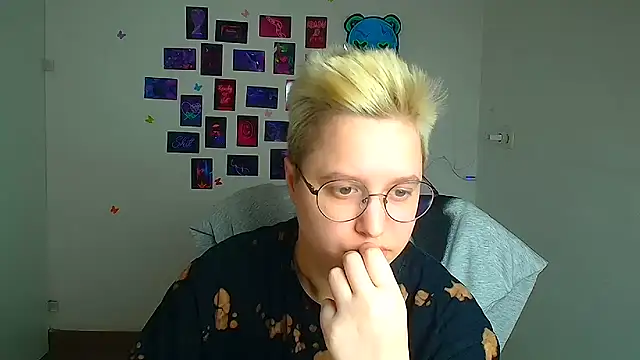 Bella Swannn online show from 03-18-26, 12:19