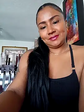 Snapshot of Ariana_Rodriguez chatting on 10-23-25, 02:05 Ariana Rodriguez online show from 10-23-25, 02:05