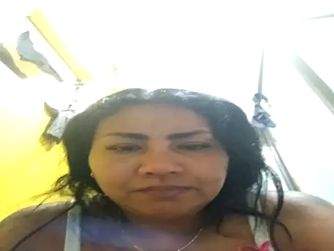 Snapshot of Ariana_Rodriguez chatting on 10-28-25, 12:09 Ariana Rodriguez online show from 10-28-25, 12:09