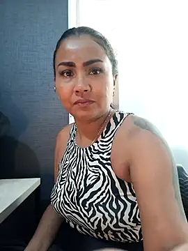 Snapshot of Ariana_Rodriguez chatting on 10-30-25, 02:40 Ariana Rodriguez online show from 10-30-25, 02:40